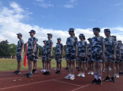 杭州一学校特别提醒 军训不许带焦虑的妈妈